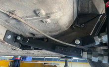 Load image into Gallery viewer, Aeroleaf 61-63 Lincoln Continental
