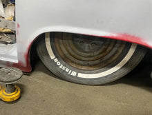 Load image into Gallery viewer, Aeroleaf 66-69 Lincoln Continental
