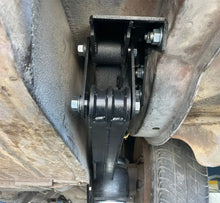 Load image into Gallery viewer, Aeroleaf 66-69 Lincoln Continental
